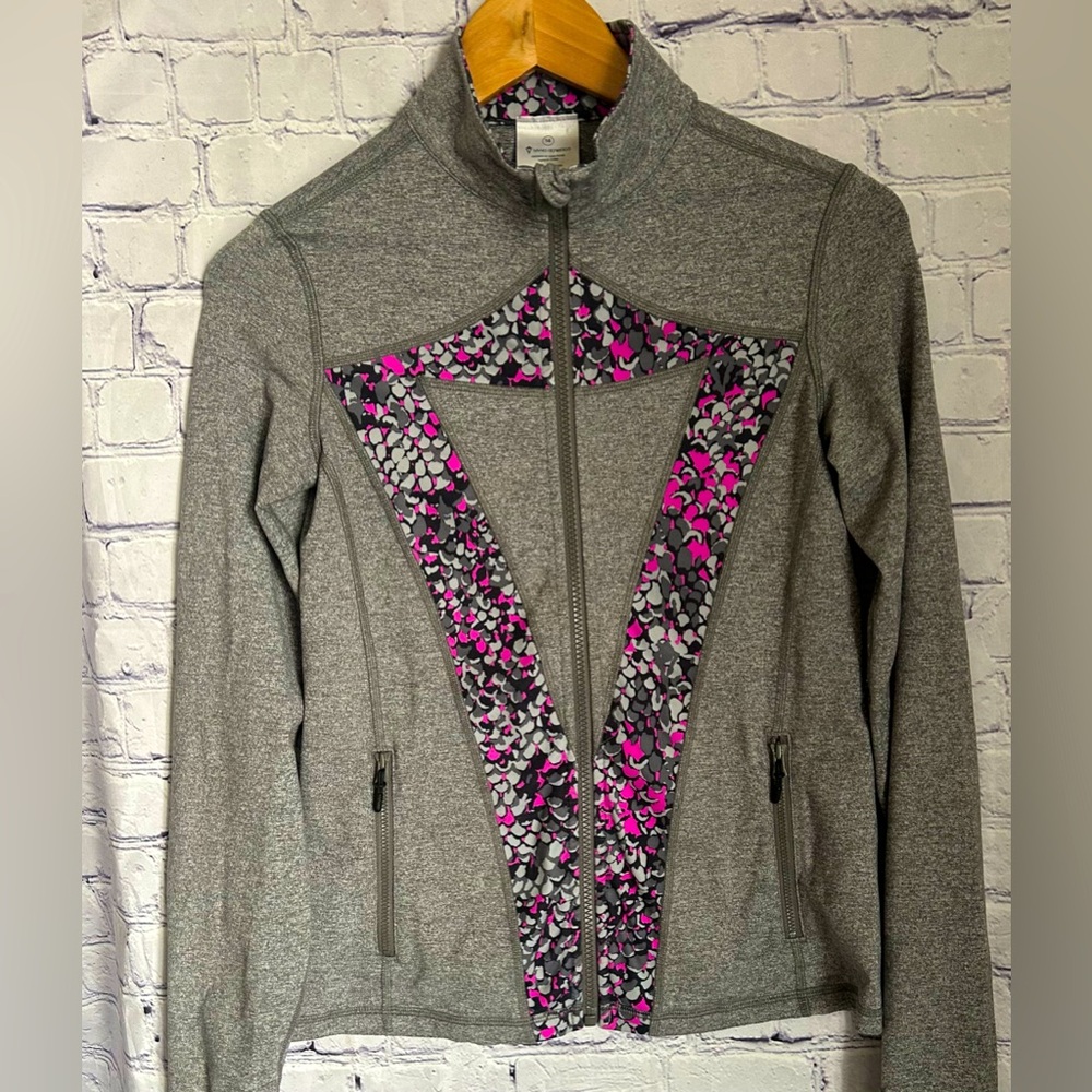 IVIVVA by LULULEMON girls size 14 full zip grey jacket